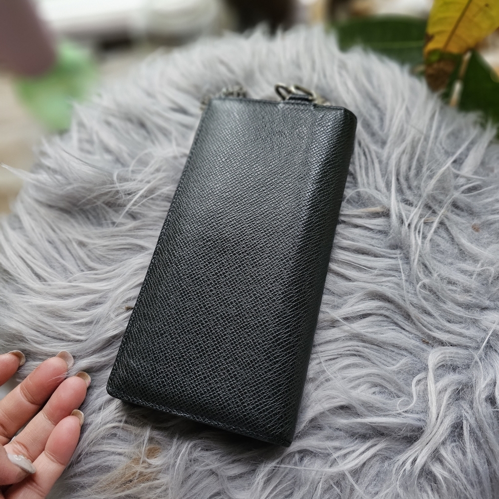 TAIGA WRISLET WALLET LOUIS VUITTON - Picture 7 of 7